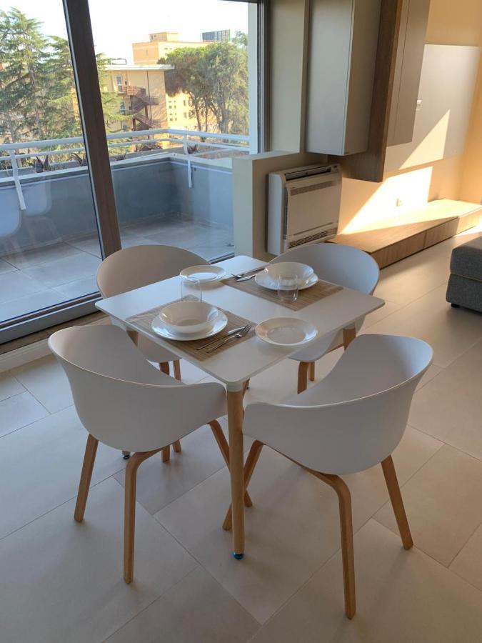 شقة Penthouse Aureliana Attico Con Piscina A Roma المظهر الخارجي الصورة
